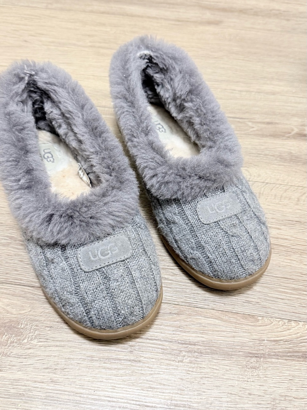 UGG Women's Gray Knit Shearling-Lined Slipper